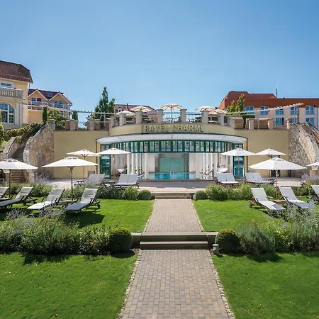 Aja Nordperd & מלון גוהרן