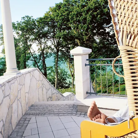 Aja Nordperd&villen Hotell 4*